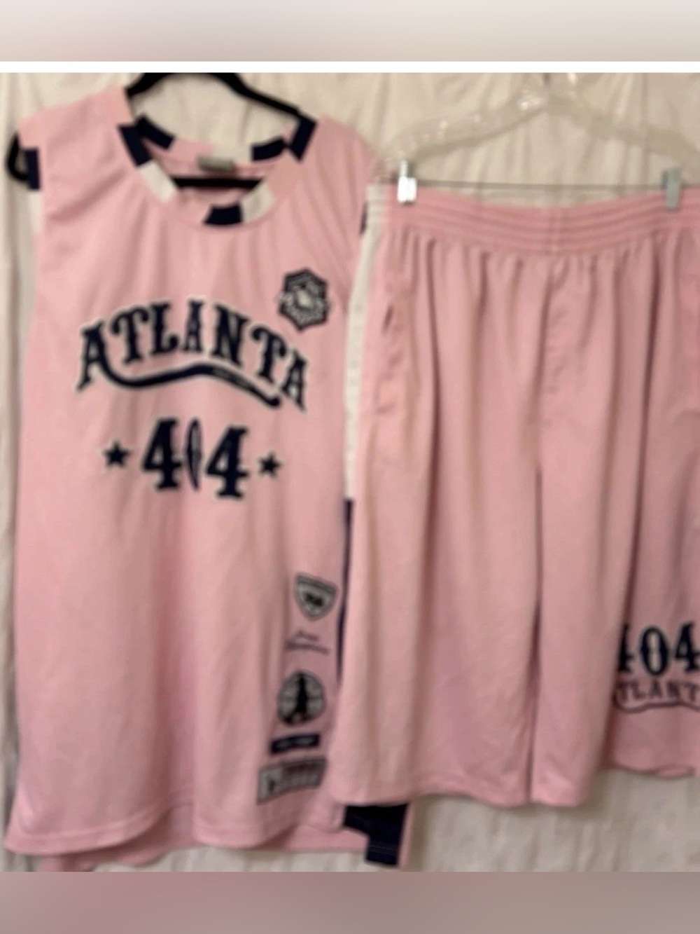 Old school basketball short set , representing ATL. Size 2XL.
